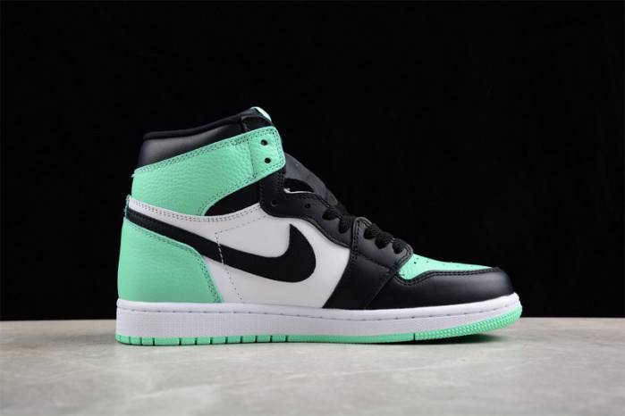 AIR JORDAN 1 HIGH OG “GREEN GLOW” DZ5485-130