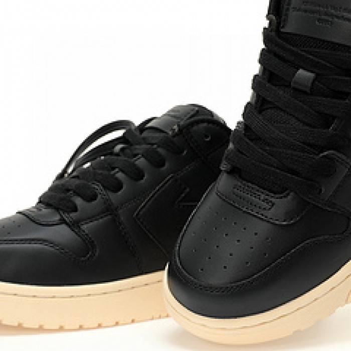 OFF-WHITE OOO Low Tops black