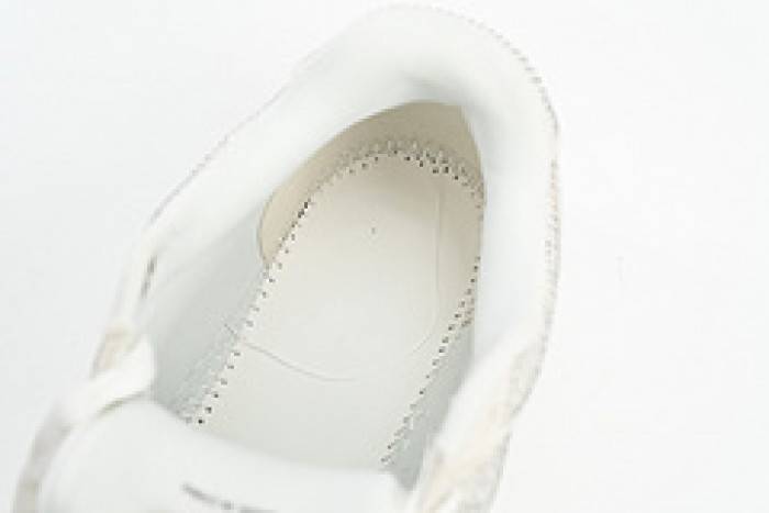 OFF-WHITE Out Of Blue Silver White Sky Star